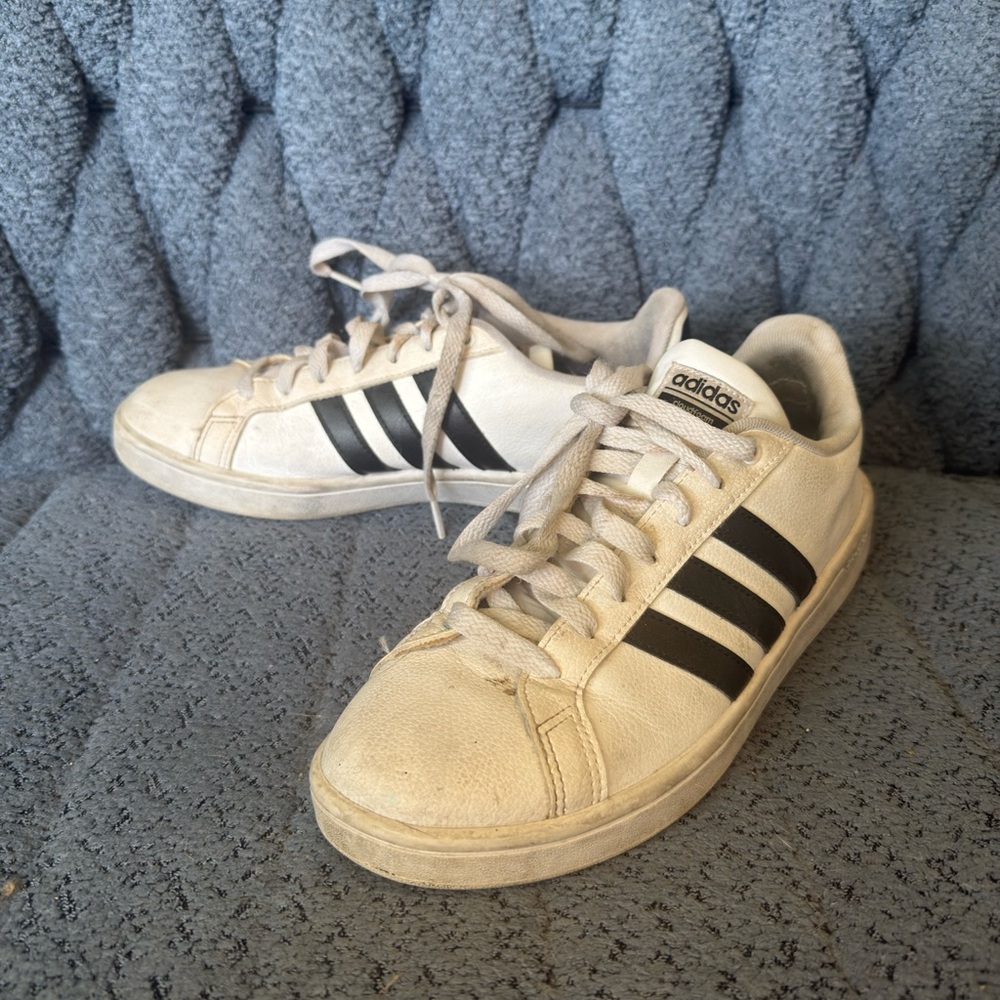 Ladies Adidas CloudFoam Advantage.  Size 9.5